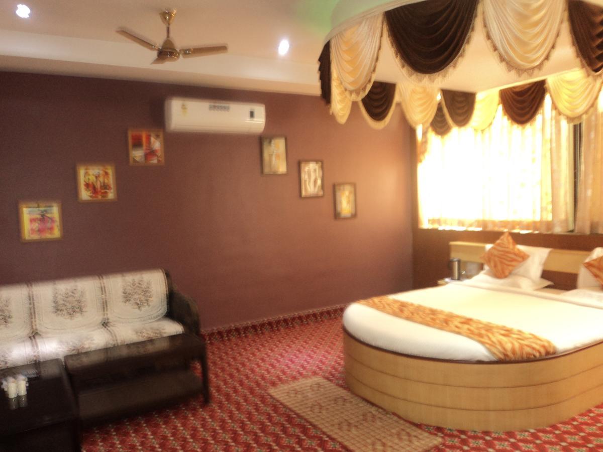 Hotel Vinayak Palace Bilāspur Zewnętrze zdjęcie